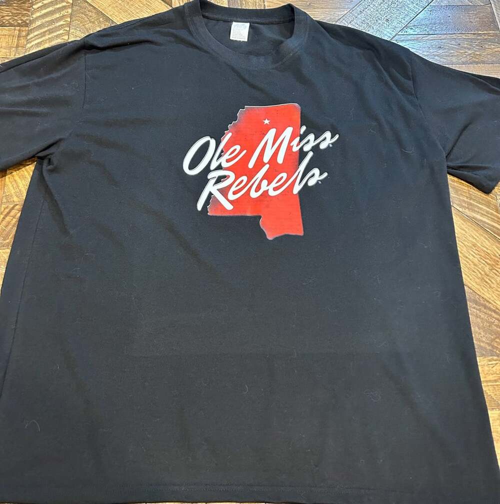 Ole Miss Rebels T-Shirt Men 2XL Black Mississippi Graphic